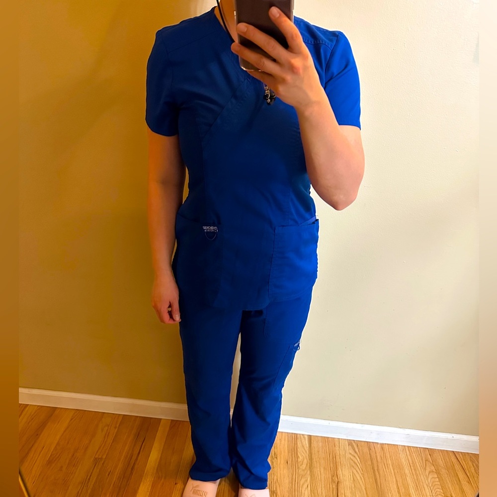 Cherokee Scrub Set